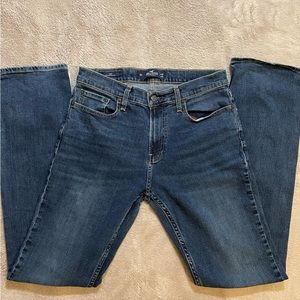 Hollister “Epic Flex Boot” Blue Jean (32 x 34)
